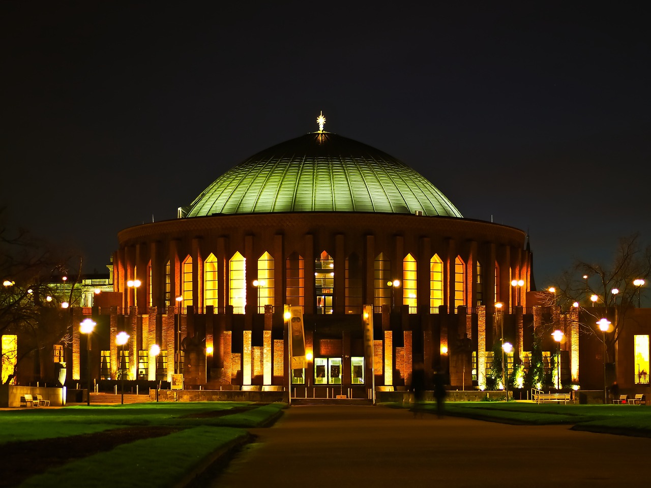 Düsseldorf, Tonhalle